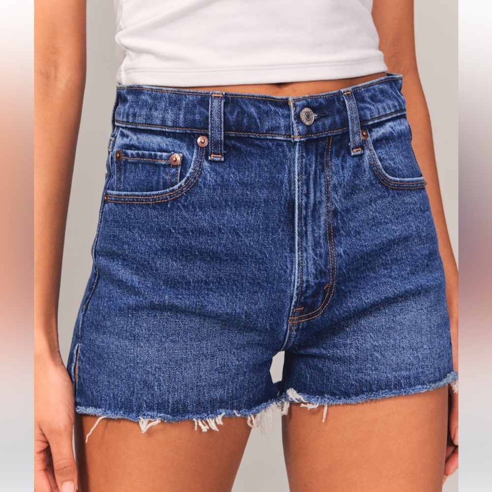 Abercrombie & Fitch High Rise Mom Short